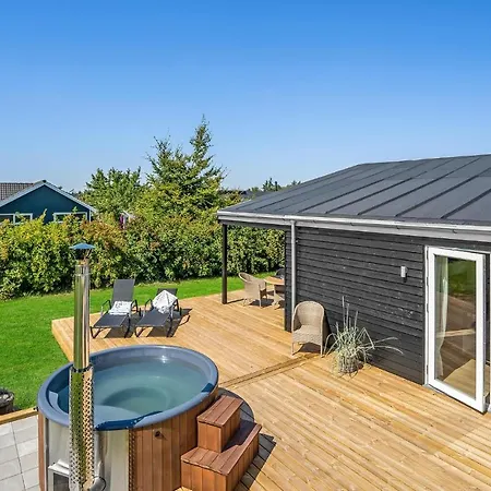 Cozy In Sydals With Kitchen Feriehus *